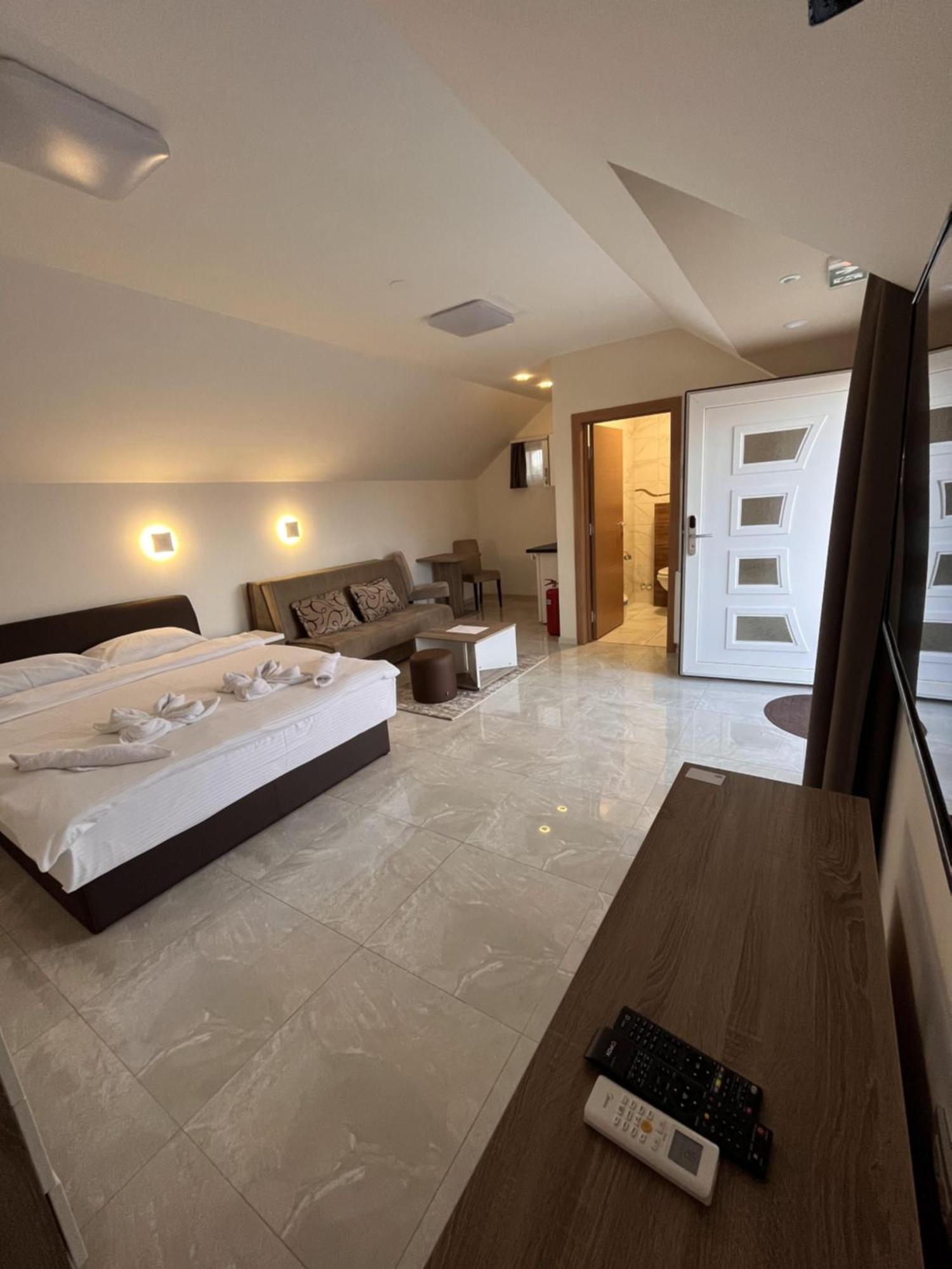 Kovac Residence Zrenjanin Ngoại thất bức ảnh