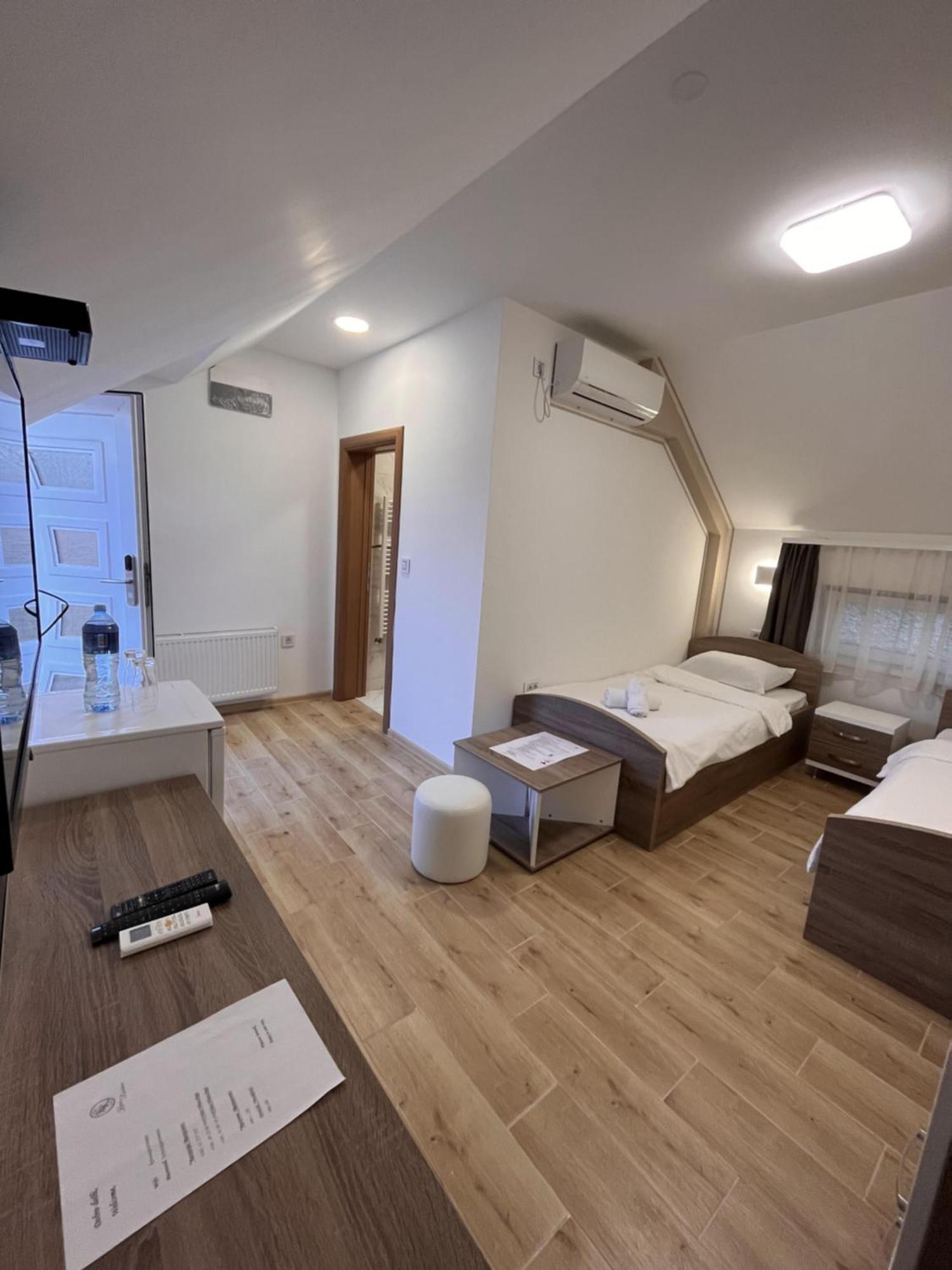 Kovac Residence Zrenjanin Ngoại thất bức ảnh