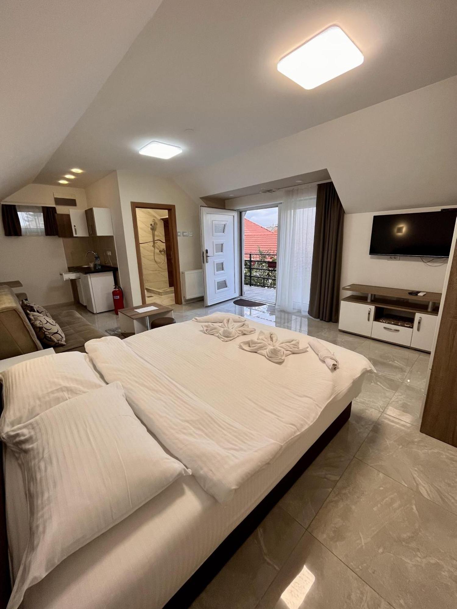 Kovac Residence Zrenjanin Ngoại thất bức ảnh