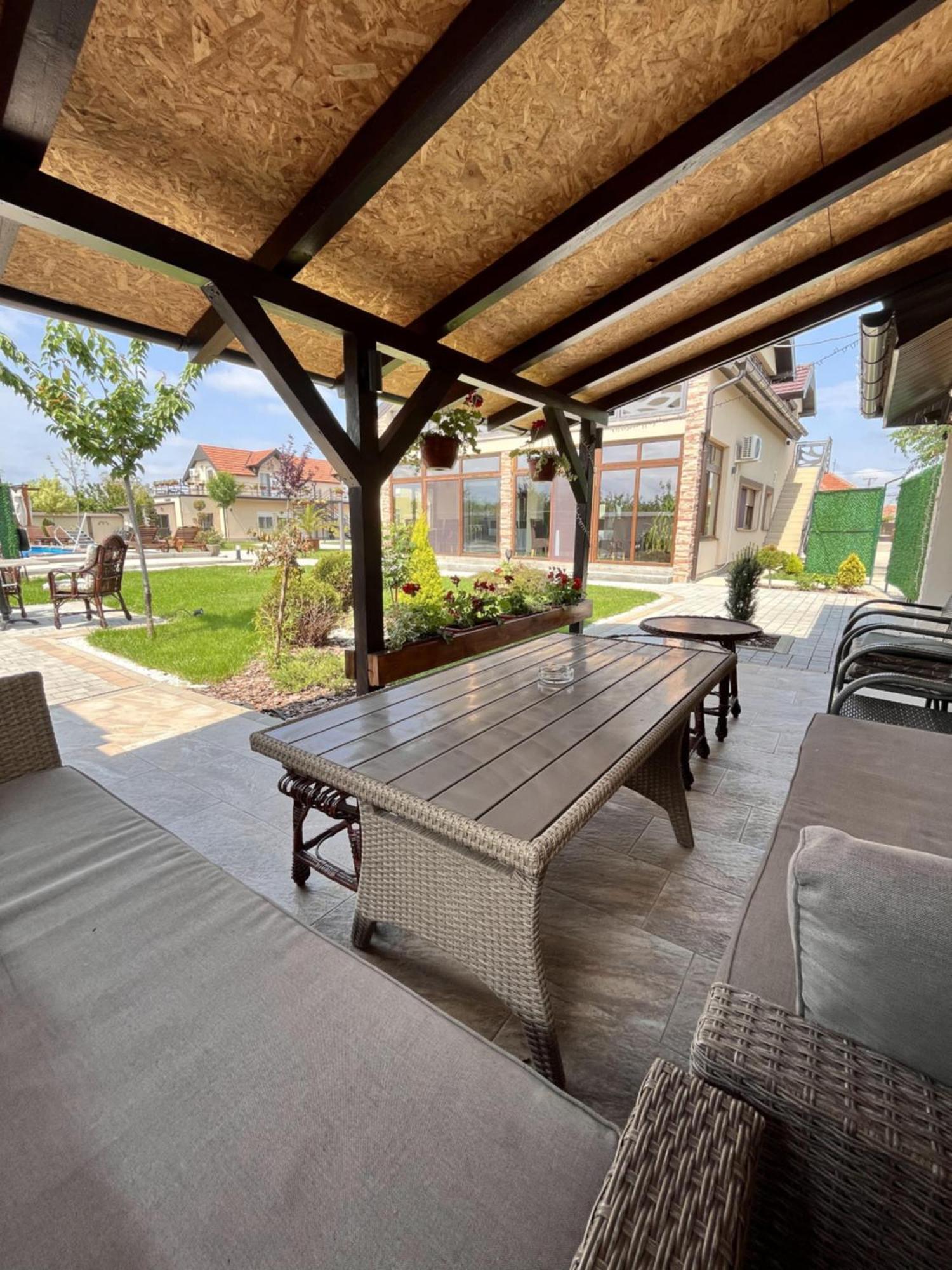 Kovac Residence Zrenjanin Ngoại thất bức ảnh