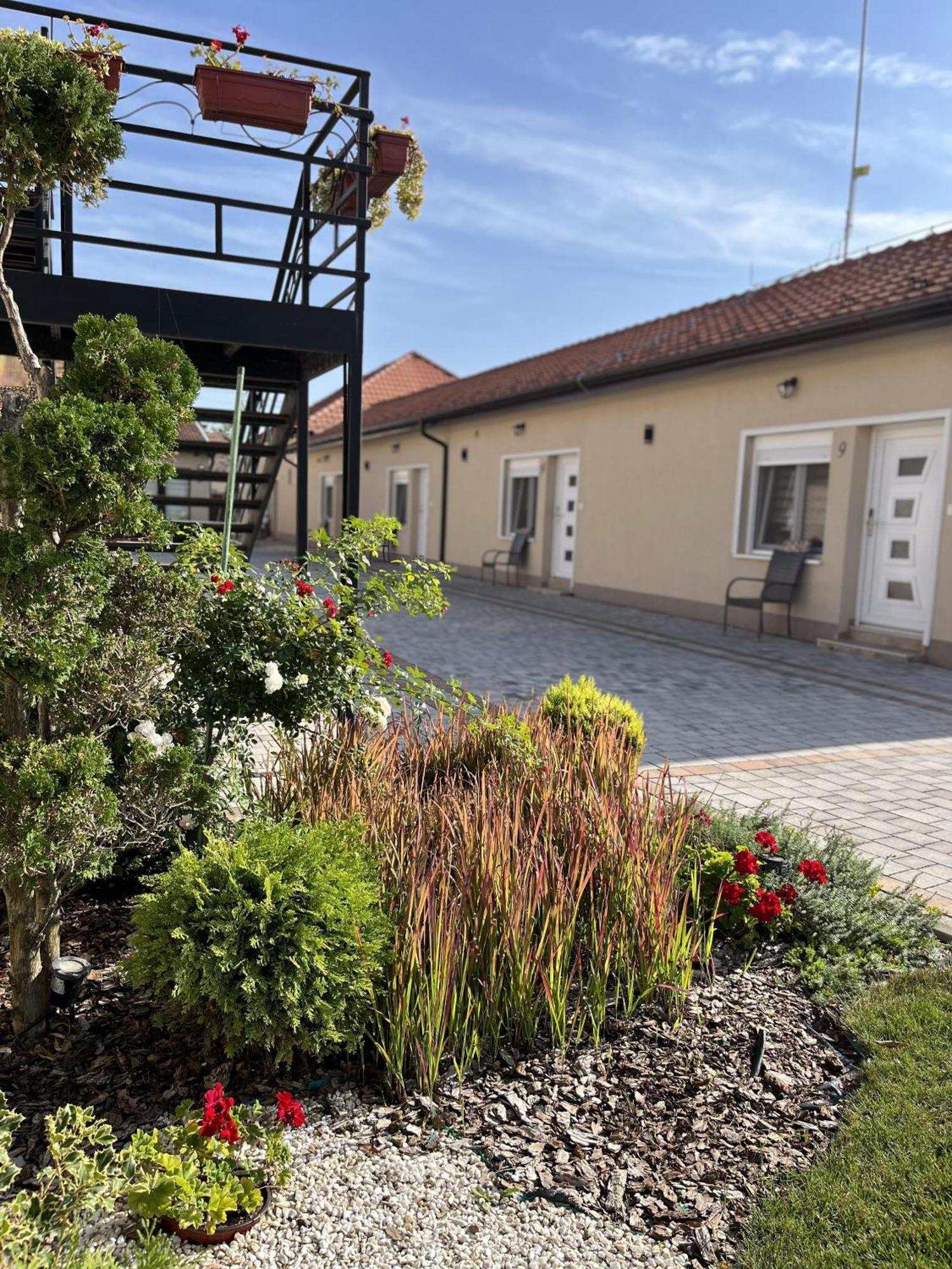 Kovac Residence Zrenjanin Ngoại thất bức ảnh